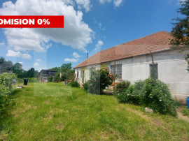 Casă solidă, teren de 2.800 mp cu livada - Aninoasa
