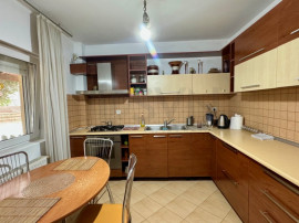Casa 4 camere cartier Azur Pipera