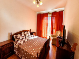 Apartament 2 camere, decomandat - zona Tractorul