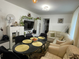 Microapartament de vanzare, 2 camere, etaj 3 - zonă Central