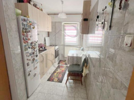 DAMBOVITA - 1CAMERA - DECOMANDAT - BLOC ANVELOPAT - BALCON -