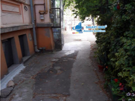 Apartament in vila curte comuna strada Spatarului