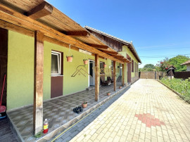 Casa cu 1474 mp teren, Sard, comuna Ighiu
