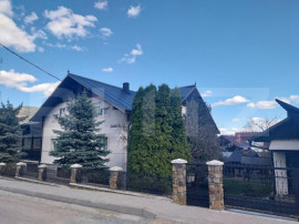 Casa de 433 mp in Campulung Moldovenesc