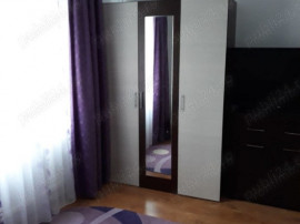 Se inchiriaza apartament in zona Racadau