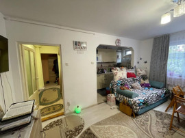 Apartament de vanzare cu 2 camere, 40 mp, zona Mall Hatvan