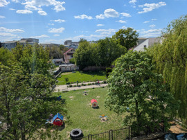Mioriței - Billa - grădinița Lizuca- 3 camere- bloc din 1