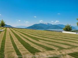 Teren intravilan 10562 mp de / Bragadiru