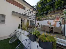 Duplex cu demisol si 2 terase, ultrafinisat zona linistita, Floresti