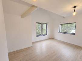 Apartament cu 2 camere 59,40 mp + 30 mp pod - Busteni car...