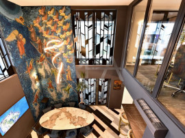 Blue Velvet in Cloud 9&ndash; Duplex Parter | Groundfloor Duplex