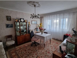 3 camere decomandate zona Bariera, sup 68 mp