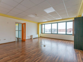 &Icirc;nchiriere spațiu birouri Patria: 194 mp total cu opți...