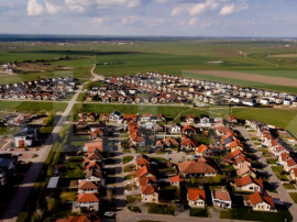 Teren intravilan pentru construcție blocuri&ndash; locuințe co