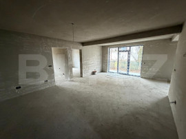 Apartament 4 camere, semifinisat cu garaj si boxa, zona Brad