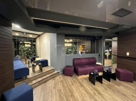 Spațiu comercial &icirc;nchiriat pentru pub/bar Calea Victoriei