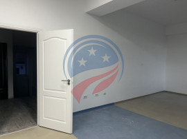 Oportunitate &ndash; Clădire Ideală pentru Business sau Cli...