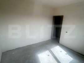 Casă &icirc;nșiruită modernă, eficiență energetică A+, 80