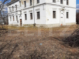 BLOC la pret de APARTAMENT:Cladire vanzare pe 3 nivele, 15 c