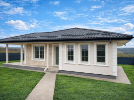 Casă individuală cu 3 camere &icirc;n Bucium-Vișani *mutare ra