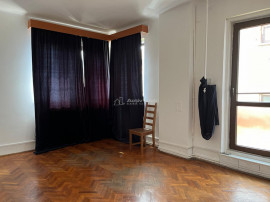 Casa situata ultracentral, pretabila pentru sediu de firma c