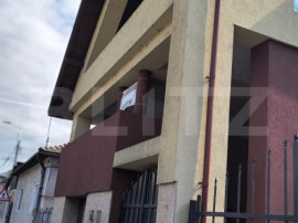 Casa spatioasa de vinzare,ideala atat pentru locuit ,inves