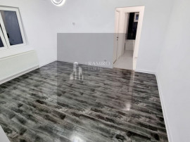 Apartament 2 camere renovat -Piata Resita -Sector 4 -Sos....