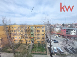 Apartament 3 camere decomandat &bull; Sărari &bull; vedere panora