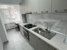 Garsonieră, 35 mp, etaj 1, zona Burdujeni