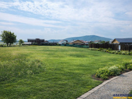 Casa eleganta pe 2 nivele, la 15 minute de Brasov, DJ 112A,