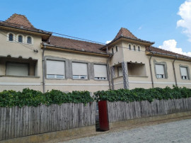 Casa, 740 mp, teren 1300 mp, zona Brestei