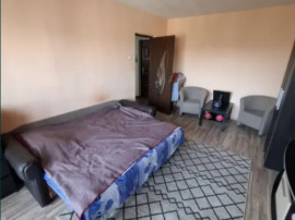 Apartament 3 camere, decomandat - zona Astra