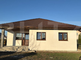 Casă individuală de v&acirc;nzare &icirc;n S&acirc;ncrai, 500 mp teren