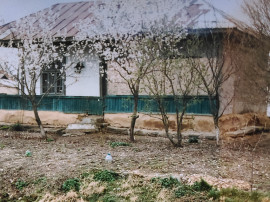 Casă cu teren 2.508 mp și 76 m deschidere la DN3 &ndash;Ștefănești