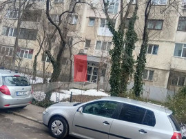 Vindem apartament 2 camere in Crangasi