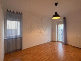 Apartament 3 camere I Parcare I Polona I De vanzare