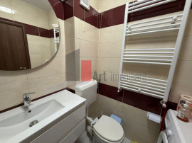 Prima &icirc;nchiriere apartament 2 camere cu centrală - Fizi...