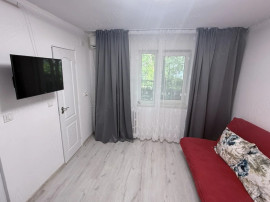 Garsonieră Ploiești Vest - RENOVATĂ, MOBILATĂ, parter, g