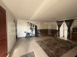 Casa 5 camere, 140 mp, teren 684 mp, zona Botiz