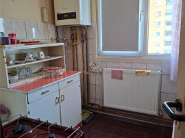 Decomandat 2 Camere Etaj 6 Gheorghe Lazar
