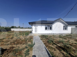 Casa la cheie,5 camere, 130 mp utili,teren 735 mp