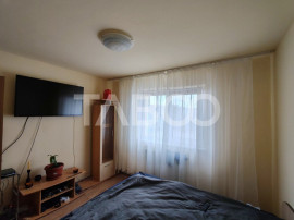 Apartament semidecomandat 3 camere etaj intermediar de vanza