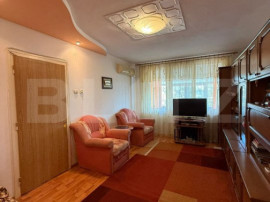 Apartament 2 camere, 50 mp, semidecomandat, zona Grivita
