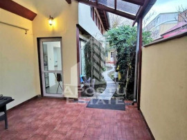 Casa ideala pentru birouri sau alte activitati pe strada ...