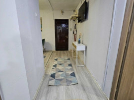 Se inchiriaza garsoniera in zona Tractorul