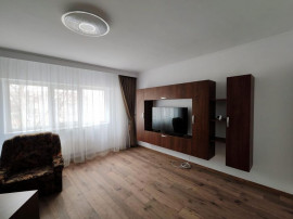 APARTAMENT 3 CAMERE-ZONA CAPITOL