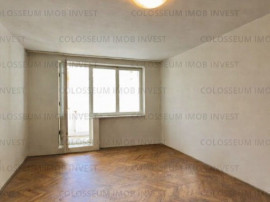 Apartament cu 3 camere, decomandat - zona Mircea cel Batran