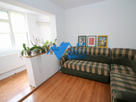 Sabinelor, 3 camere, decomandat ,centrala proprie