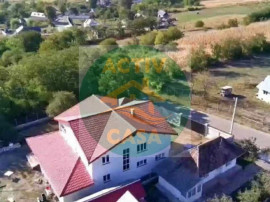 Casa de vanzare zona Gadinti