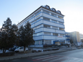Cladire industriala in Curtea de Arges, 700000 EURO